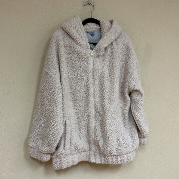 Aerie womans Oversized Sherpa full zip Jacket size XL - Picture 2 of 5